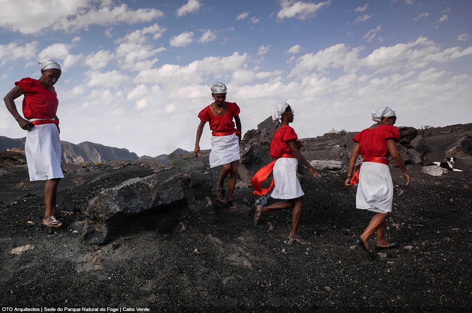 OTO Arquitectos: Sede do Parque natural do Fogo, Cabo Verde